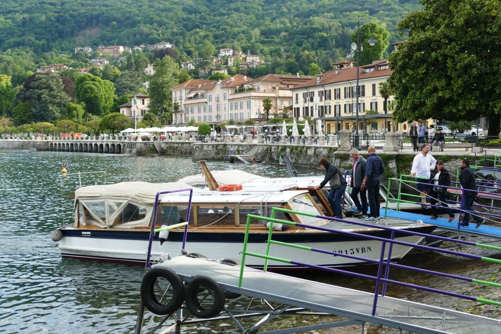 Baveno appartamento vista lago con Portico giardinetto e posto auto