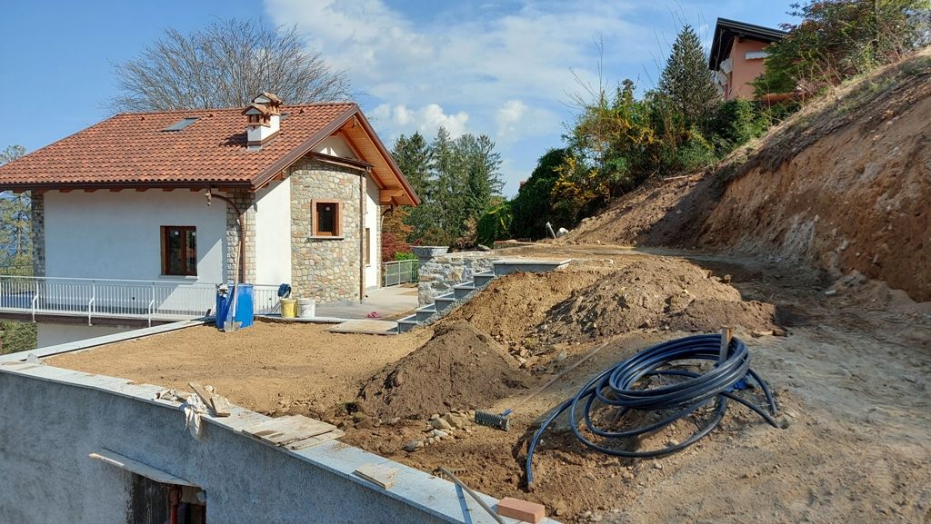 Baveno Villa vista lago 370 mq, 3 camere con piscina e garage e giardino