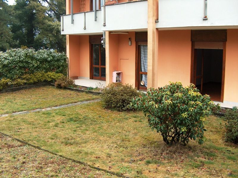 Appartamento trilocale in palazzina vicinanze centro a Baveno