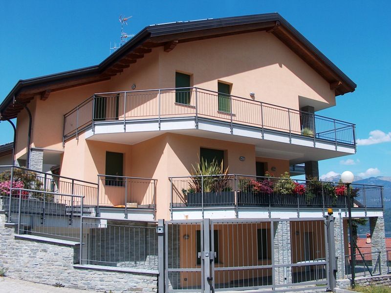 Baveno appartamento vista lago di nuova realizzazione con garage AA2059