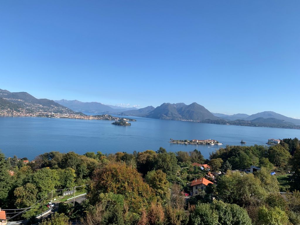 Appartamento con favolosa vista lago ed Isole Borromee a Baveno