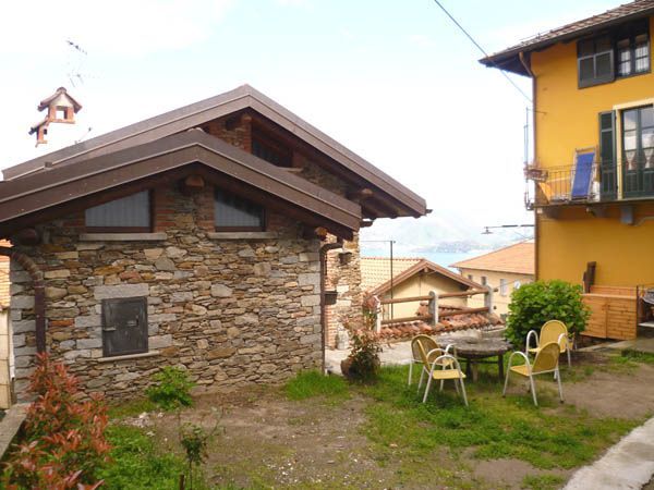 Alture Stresa casa vista lago 2 camere con giardino e terrazzo