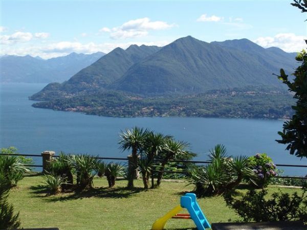 Alture Stresa villa vista lago 520mq con giardino