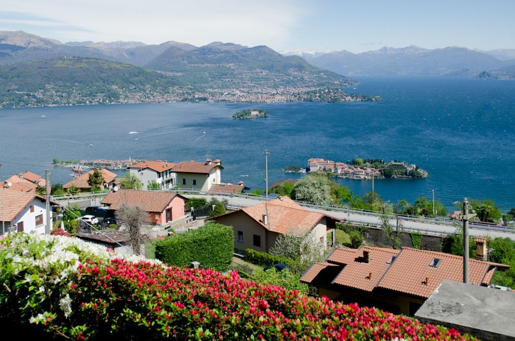 Alture Stresa villa vista lago 300mq con giardino