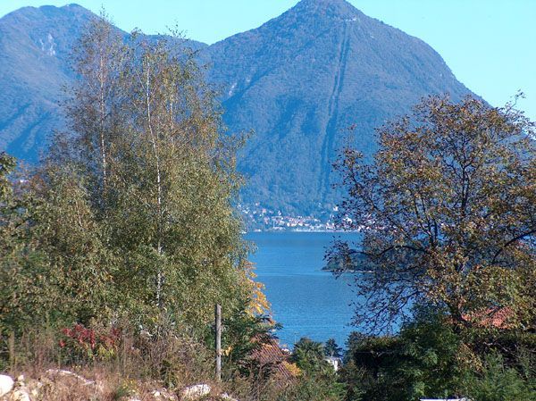 Baveno casa indipendente vista lago con giardino e garage