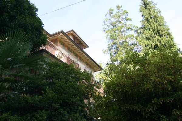 Baveno villa vista lago 300mq con giardino