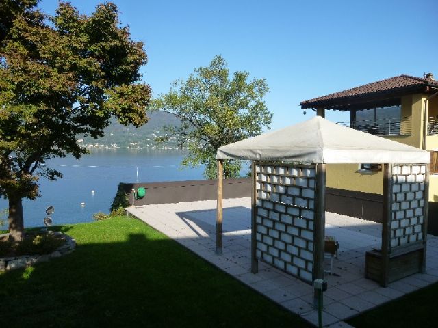 Baveno villa vista lago 270mq con giardino
