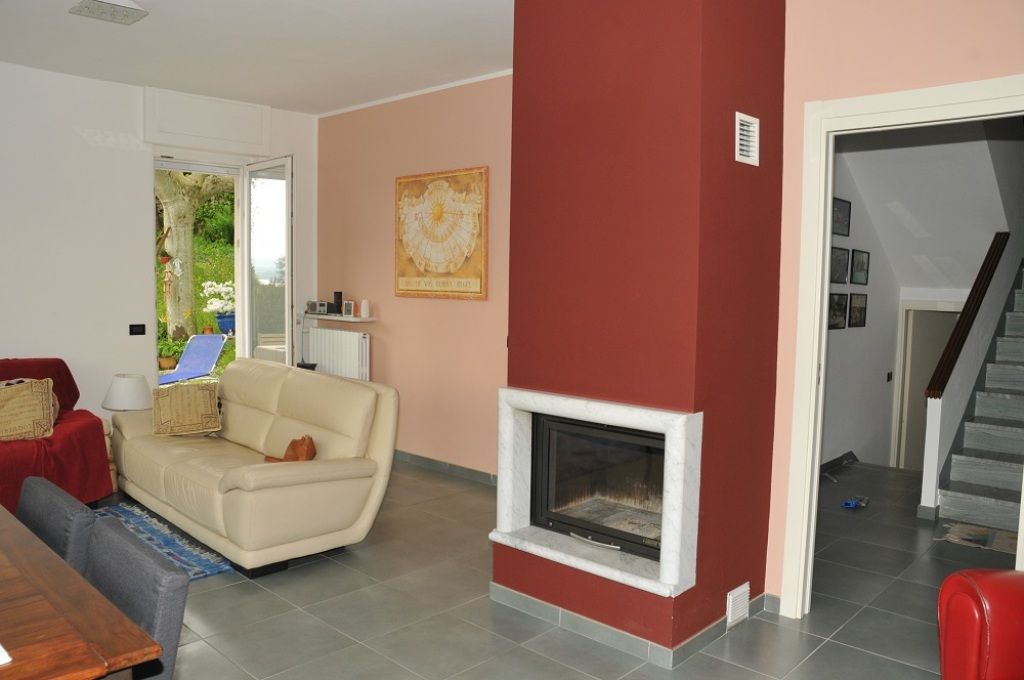 Belgirate Villa vista lago 3 camere con giardino e terrazzo