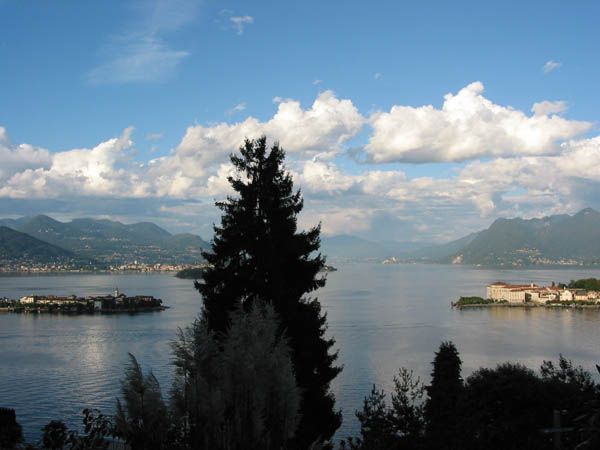 Stresa appartamento vista lago con posto auto AA1305